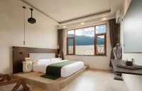 September · Sep Resort Courtyard - New