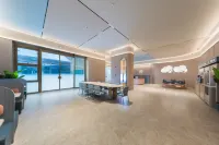 HanTing Hotel (Beijing E-Town JD Headquarters) - parking