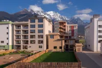 An Yue · See the Mountain | Snowy Mountain View Guesthouse (Shuhe Ancient Town Branch) - สระว่ายน้ำบนดาดฟ้า