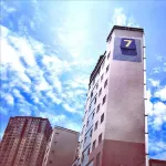 7 Days Premium Hotel (Guiyang Qianlingshan Park Gaicha Road Subway Station Branch) - Dağ Manzaralı