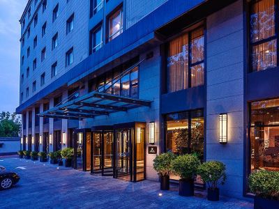 City Line WangFuJing Hotel