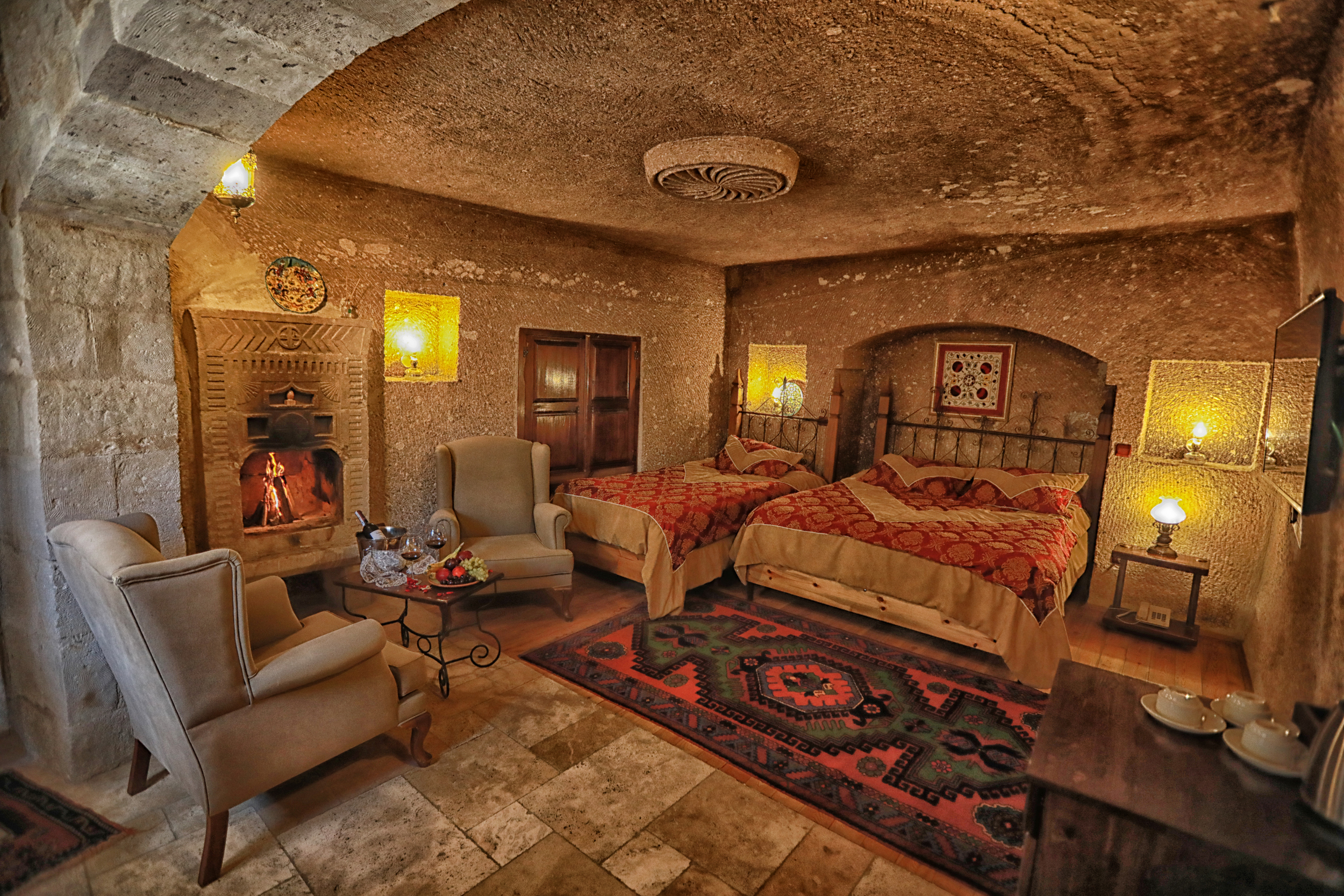 Traveller＇s Cave Hotel