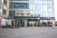 Tianjin Binhai Baolong Apartment (Binhai Station Baolong Plaza)