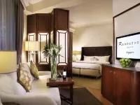 Rendezvous Hotel Singapore by Far East Hospitality Hotels near Nex