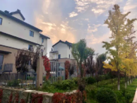 Taibaishan Xiaoju Tangshe