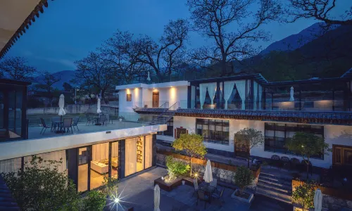 Tianyu Tacheng Boutique Inn