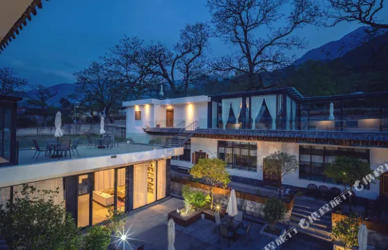 維西天域塔城精品客棧