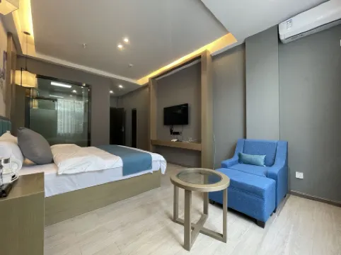 zhongxia Bussiness Hotel