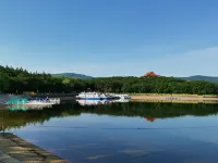 Diaoyutai villa in Jingpo Lake - Mountain view