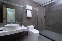 Xinxiang Zhonglian Hotel