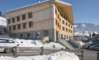 Saanen Gstaad Youth Hostel