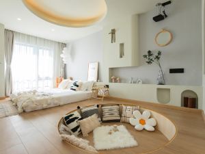 Modern city apartment (Nanjing Lishui Wanda store)