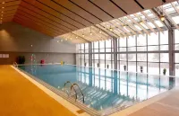 Xueren Nuandeng Apartment