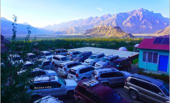 Hotel Mountain Lodge Skardu