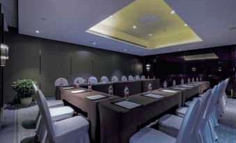 Bolly Wood Hotel(Beijing Wangfujing Street Palace Museum)