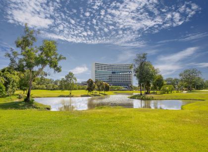 Radisson Golf & Convention Center Batam