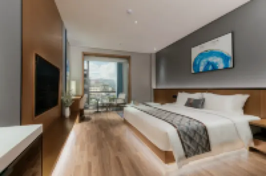 Lancang Yunjian Junli Cheng Hotel (County People's Government Branch)