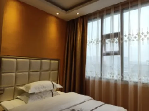 Central Hotel