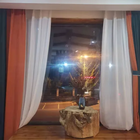 Wolong Inn