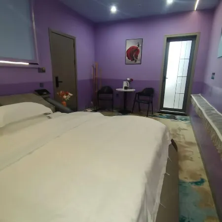 Countryside Wind Theme Apartment