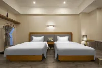 Eshine East Hotel (Xichang Qionghai Wetland) Hotels near Qionghai Lake