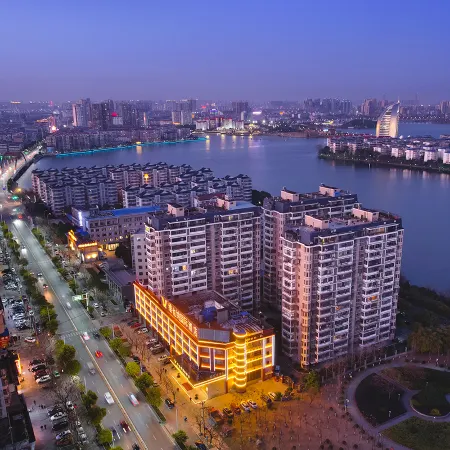 Vienna International Hotel (Ezhou High-speed railway Station Civic Center store)