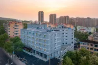XANA Deluxe Hotel (Qingdao Beer Street Zhongshan Park) Hotel in zona Qingdao TV Tower-High Altitude Experience Hal