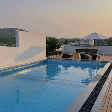 Shangchun Hot Spring Resort Hotel