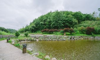 Jianshi Bodun Manor