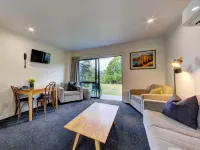 Tasman Holiday Parks - Wanaka - balcony