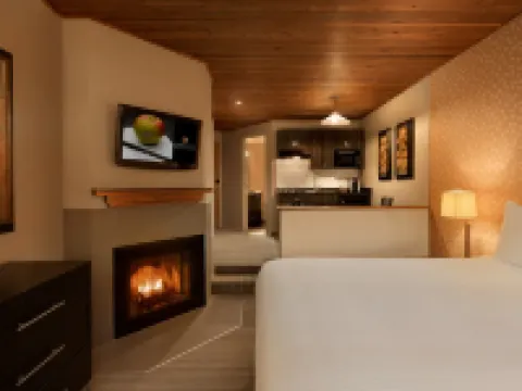 Executive The Inn At Whistler Village & Mountain Side Hotel Hotels in Whistler