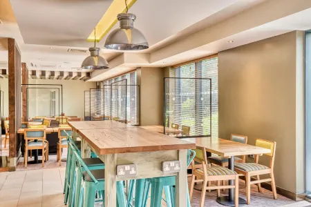 Premier Inn Rickmansworth Отели в г. Чандлерс Кросс