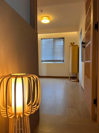 residence in the village Отели рядом с достопримечательностью «Xinan Park (Southwest Gate)»