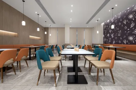 HanTing Hotel (Jiujiang Pengze Passenger Transport Terminal) Отели в г. Пэнцзе