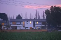 Xinxiangli Tea House Homestay Hotel di Chongzhou