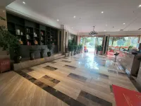 Longli Yurun Galaxy Hotel