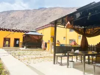 Yinyian Time Hot Spring Homestay Hotels in Batang