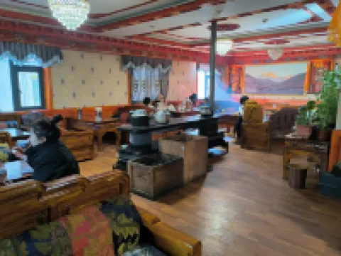 Kangsang Hotel Hotels in Tingri