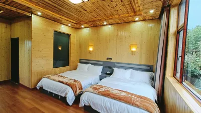 Red Land Wangcai Resort Отели рядом с достопримечательностью «Красная земля Восточно-Чуаня»