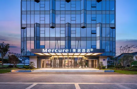 Mercure Nantong Suxitong Riverside Hotel