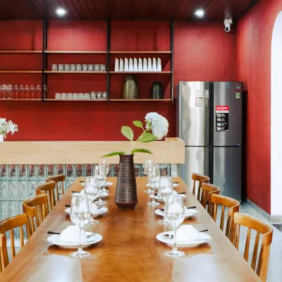 Trường Phú House - Hotel & Apartment Các khách sạn gần Ngũ Phụng