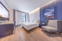 Yangzhou Dongguan Street Intangible Cultural Heritage Treasures Museum Atour Hotel Hotel a Ancient Canal East Business District