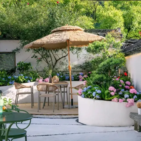 Xidi Weijiaoshan See Mountain B&B