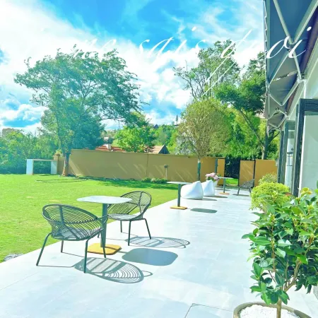 Wohetian Vacation Apartment (Chengjiang Taiyangshan Town Square)
