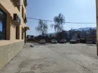 Mianning Olive Farm - parking