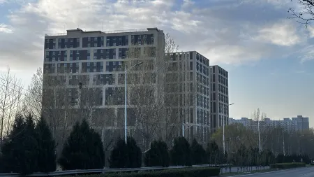 Rainbow Youth Hostel Отели рядом с достопримечательностью «Minghe Courtyard»