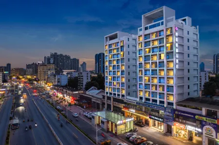 Dilianya Boutique Hotel (Nanning Station Guangxi University Subway Station) Отели рядом с достопримечательностью «Guangxi University of Finance and Economics Xiuling Campus»