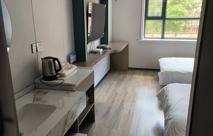 Burqin Jiadengxuan Hotel (Shenhu Road)