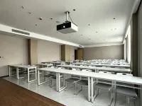 Elong Wanguo Hotel (Korla Lingshang Xingfu Tiandi Sijicheng) Hotels in Korla