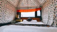 Zhashi Linka Homestay